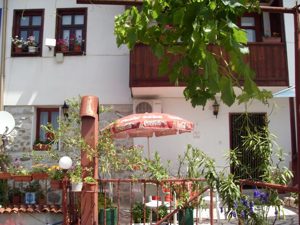 Guest House Rimski Most Мельник Экстерьер фото